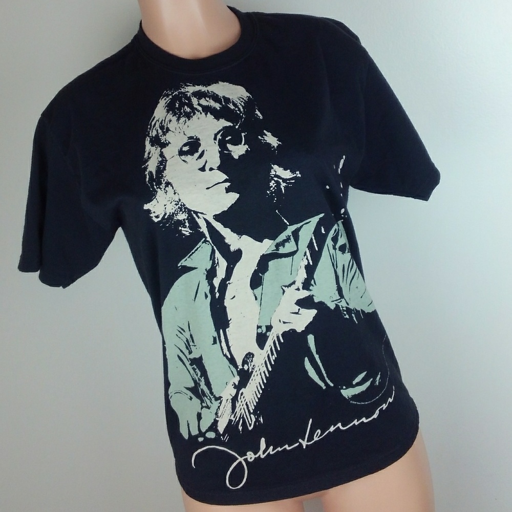 John Lennon ☮️ Beatles Shirt - Picture 3 of 6